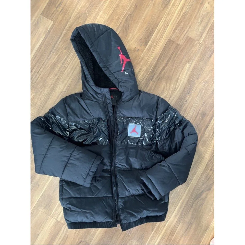 Jordan Kids Boys Youth Black Warm Winter Puffer Jacket with Hood Size Medium